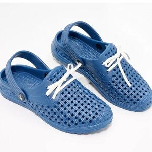 Blue Woven Slip-On Garden Clogs